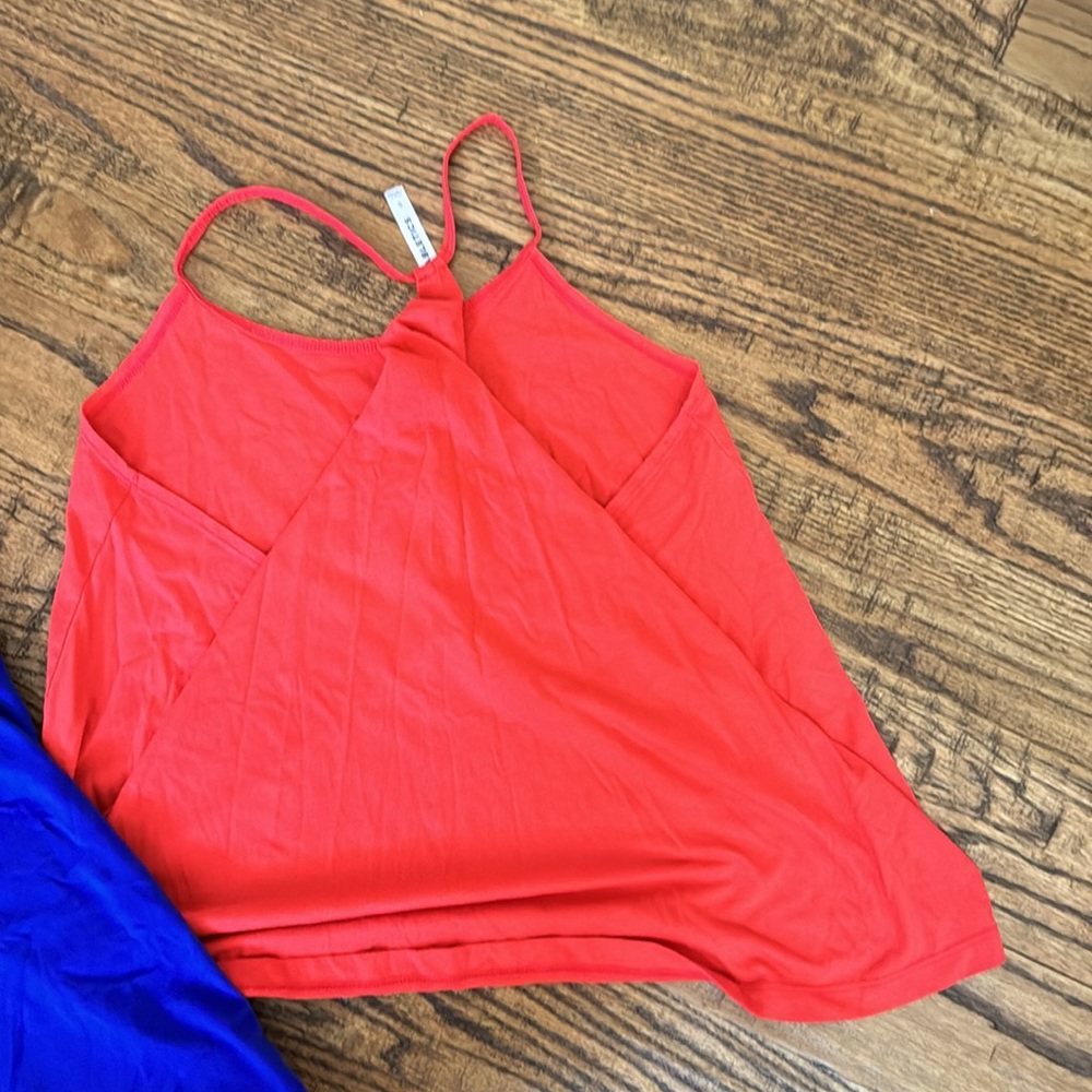 2 Fabletics Workout Tanks - Picture 2 of 3